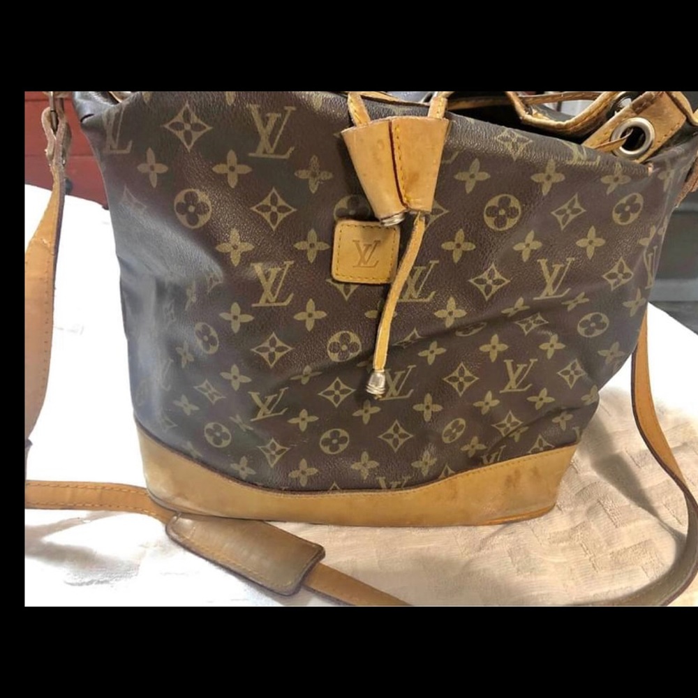 Louis Vuitton vintage handbag
